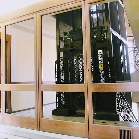 Yhome | Palazzo Priotti Appartement