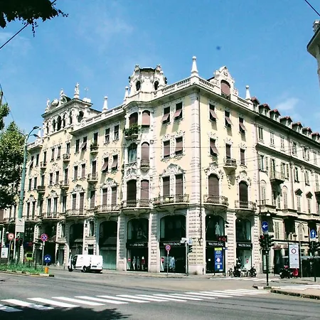 Yhome | Palazzo Priotti Appartement